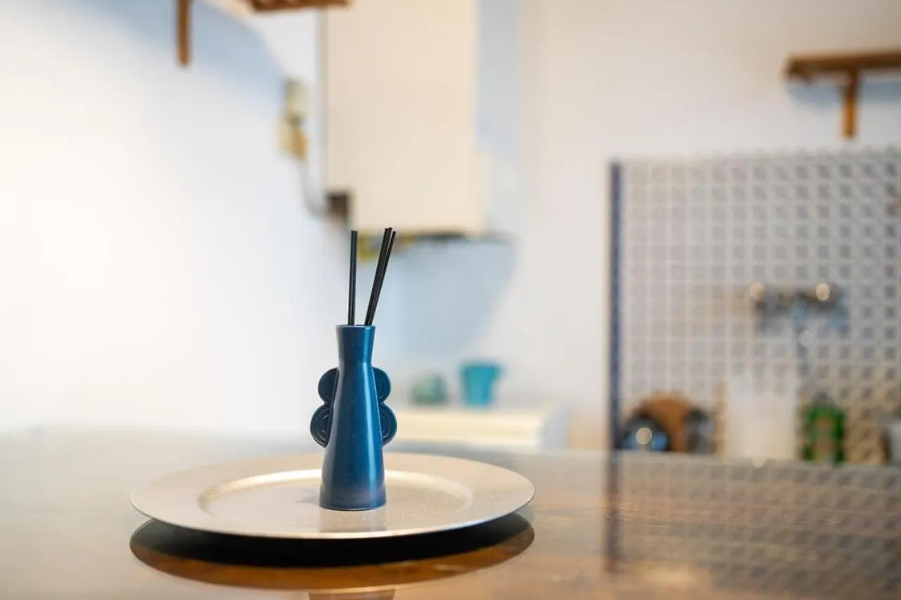 Апартаменты Navigli Cozy Nest - Central Studio Apt Милан